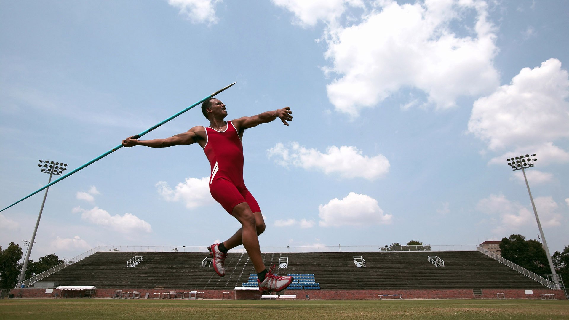 _最后的狂欢：体育节日全城狂欢盛典_，最后的狂欢歌曲